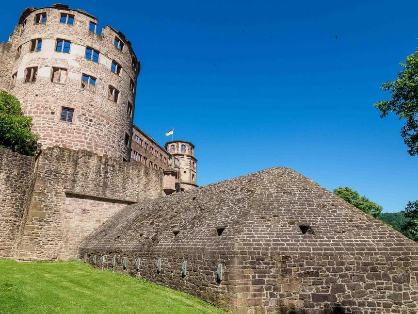 Foto: Ralf Kuhlen Schloss Heidelberg, östliche Wehranlagen